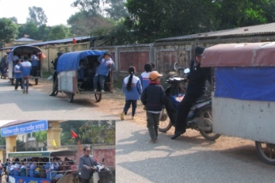 Học sinh đi xe tự chế nhưng cảnh sát không biết